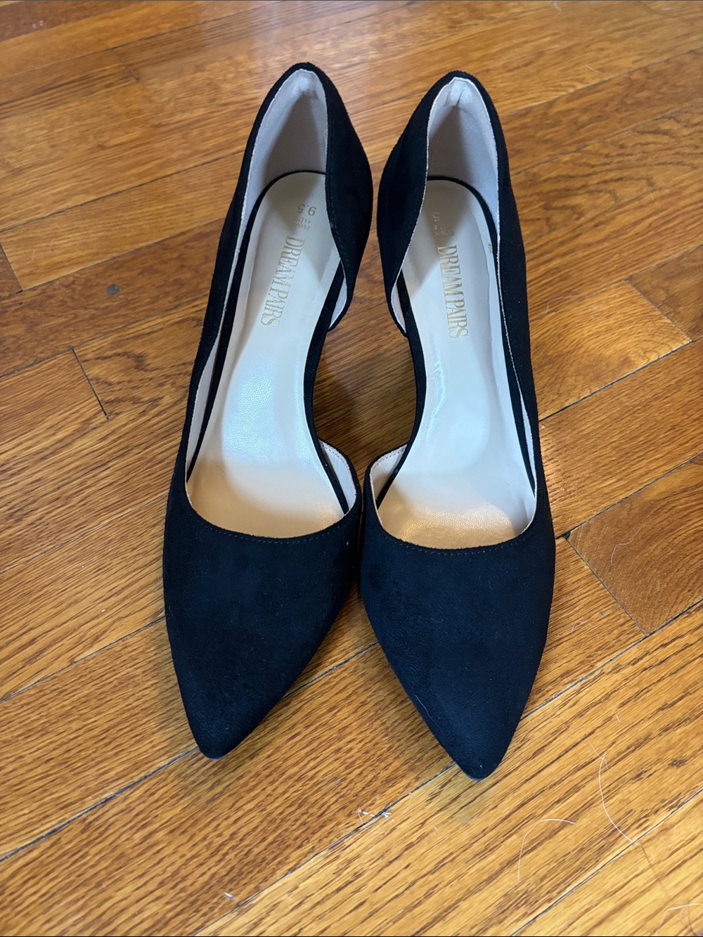 Dream Pairs Black Pointed-Toe Suede-Look Pumps